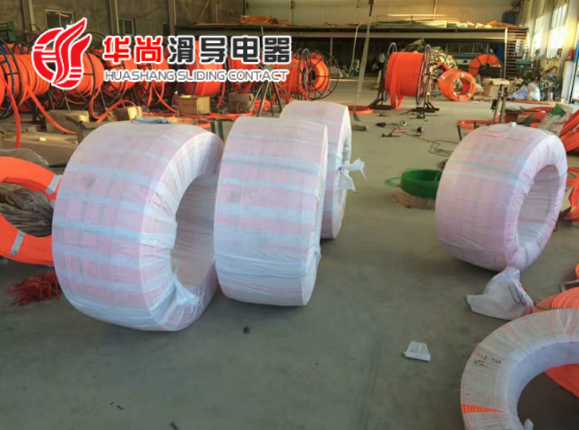 無接縫滑觸線：電力傳輸?shù)母镄抡?，展現(xiàn)優(yōu)勢